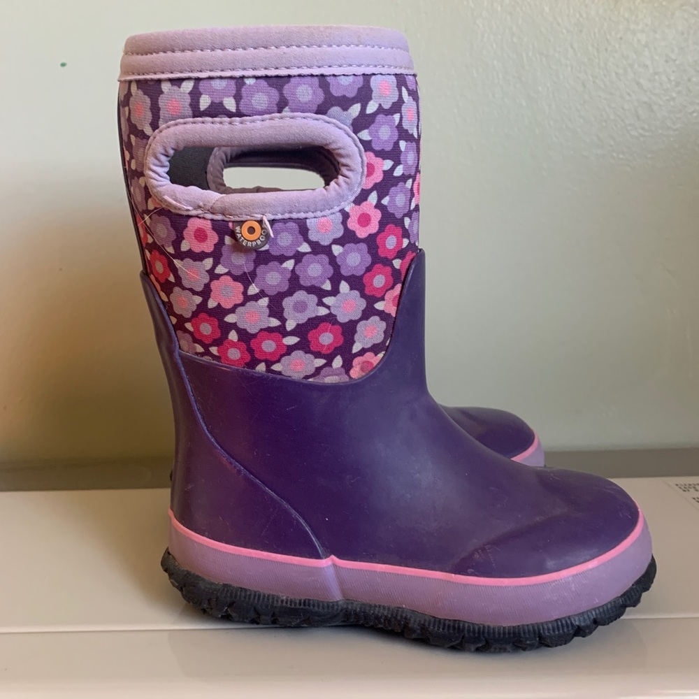 Bogs toddler girl size 9, EURO size 25. Rated -22°F/-30°C winter/rain boots.